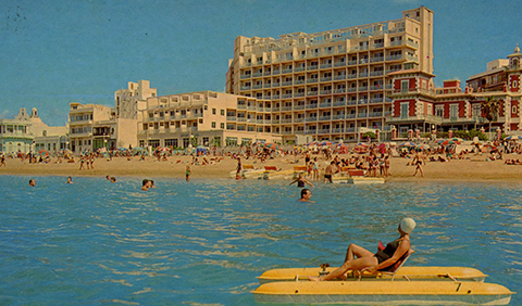 Hotel Reina Isabel y Playa de Las Canteras. Fuente: FEDAC