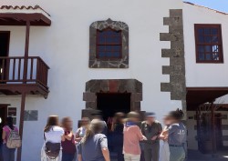 Entrada principal del Centro de Gestión e Información del Patrimonio Mundial y la Reserva de la Biosfera de Gran Canaria