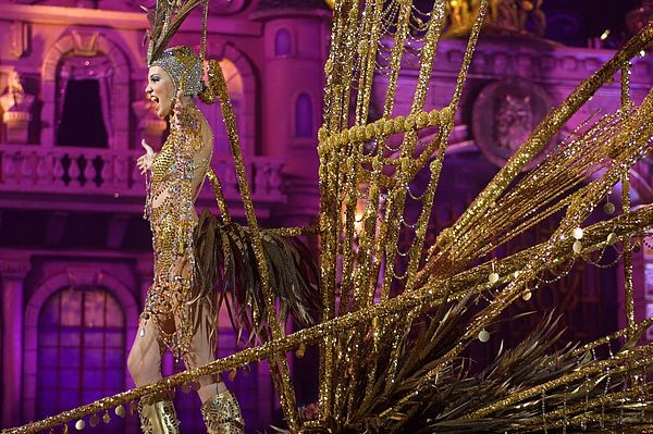 Reina del Carnaval de Gran Canaria en la Gran Cabalgata