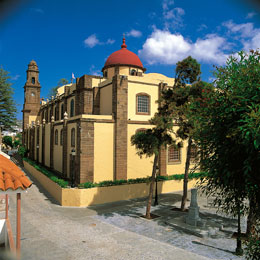 Back of the Iglesia de Santiago de Gáldar church