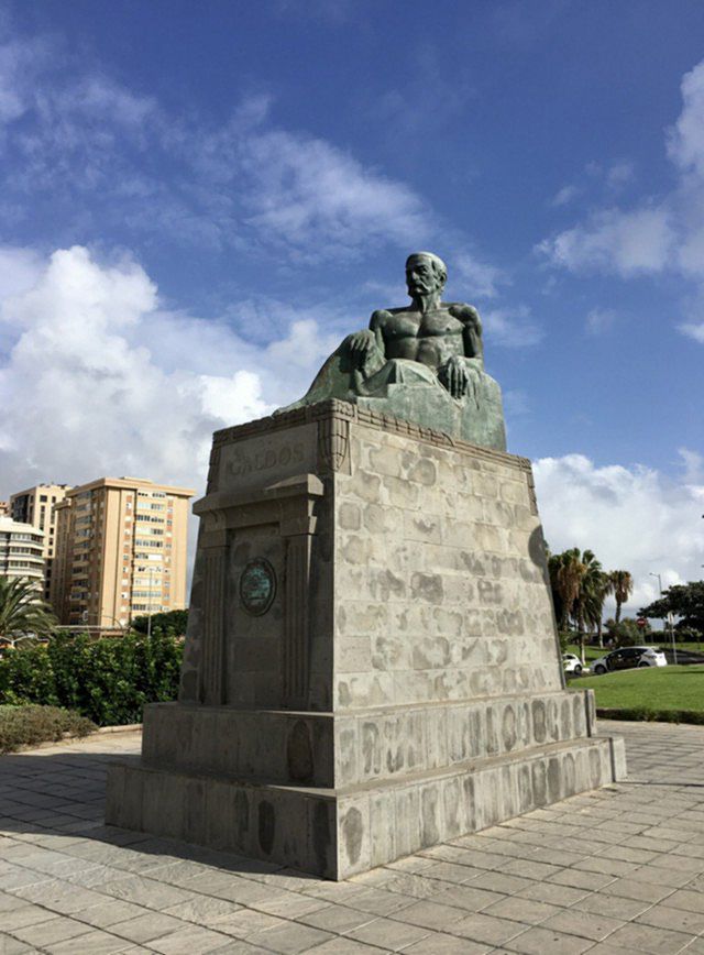 Escultura Pérez Galdós