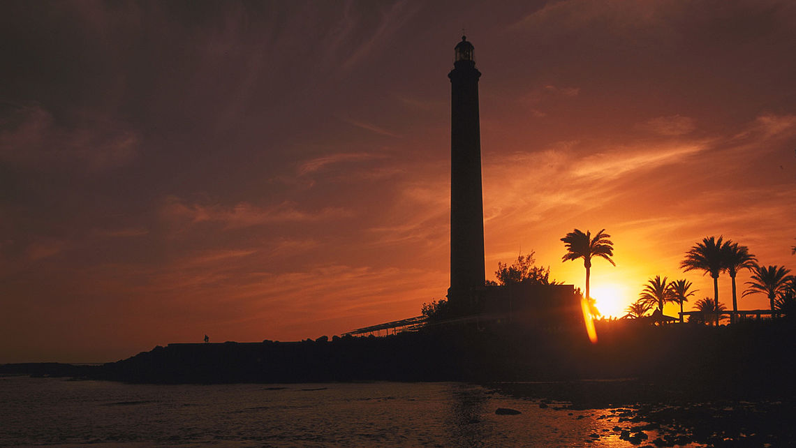 Imagen de atardecer en Faro de Maspalomas Imagen de atardecer en Faro de Maspalomas