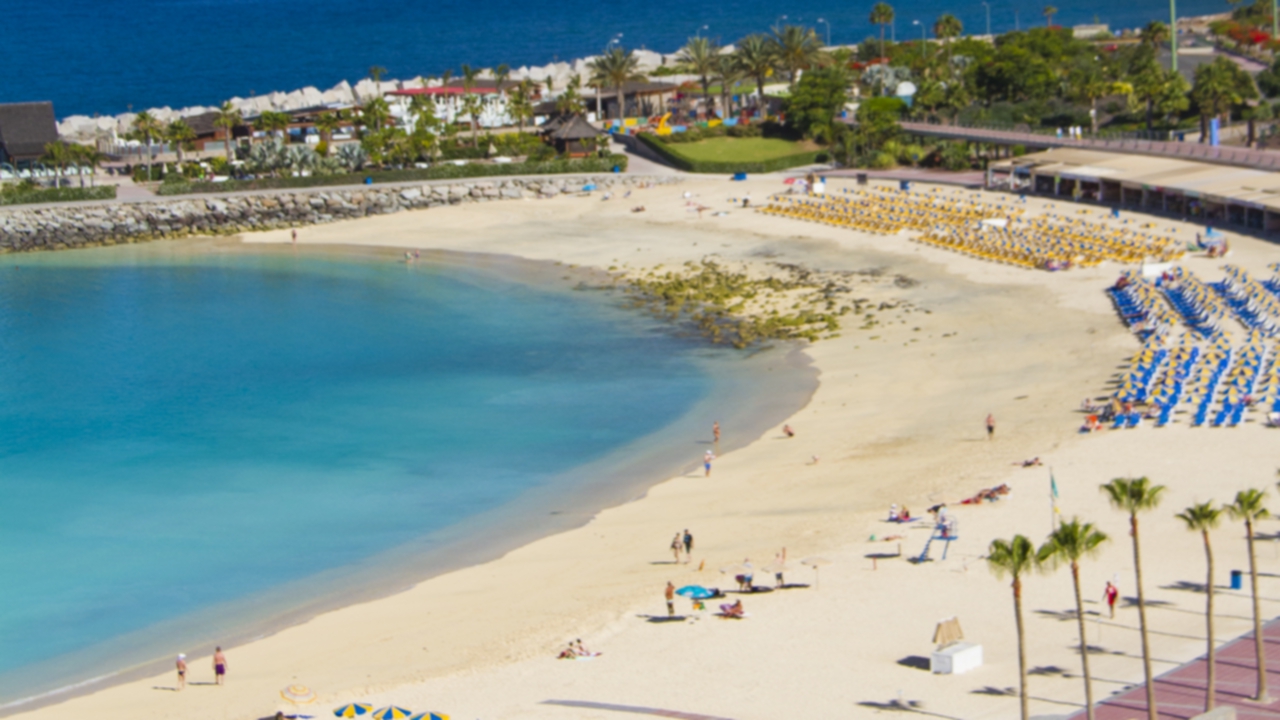 Playa de Amadores