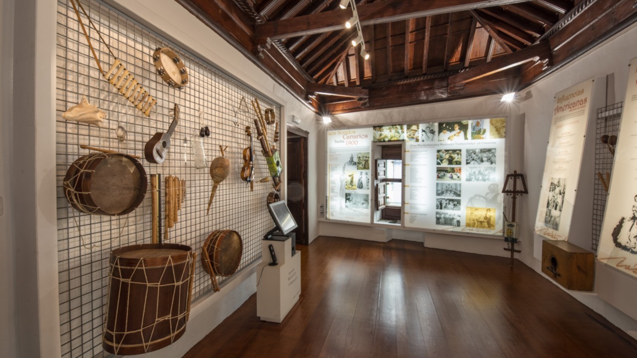 Sala del Museo Néstor Álamo Sala del Museo Néstor Álamo