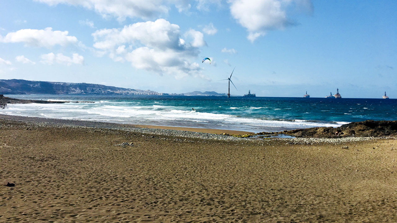 Aerogenerador en la Costa de Jinámar