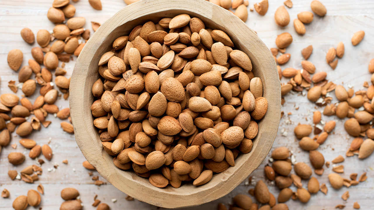 Almonds Almonds