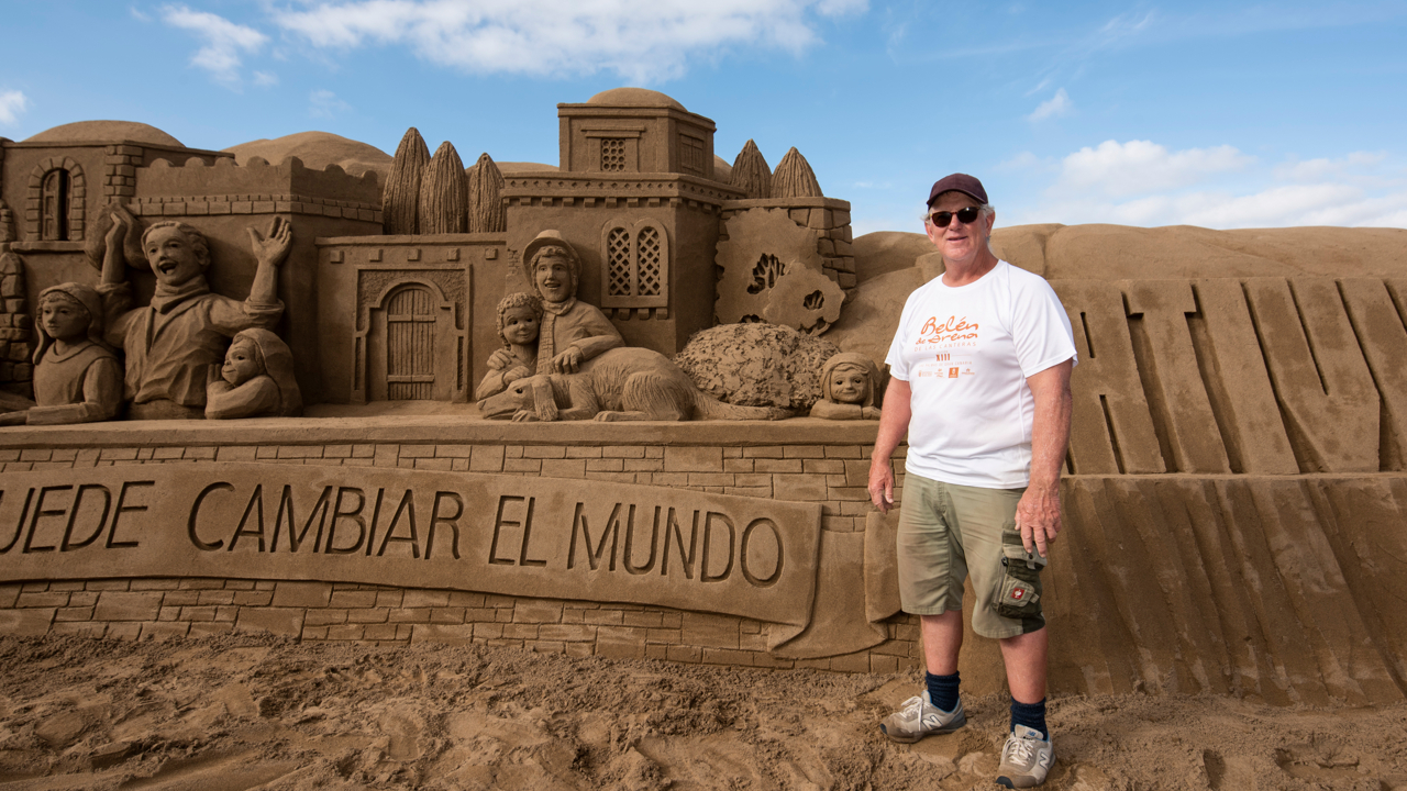 Sandkrippe am Strand Las Canteras