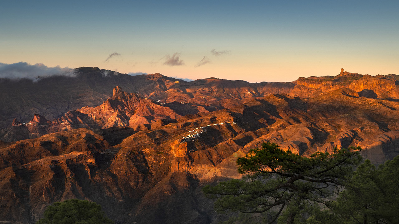 Roque Bentayga, Roque Palmés, Toscón de Tejeda, Roque Nublo y Lomo del Aserrador