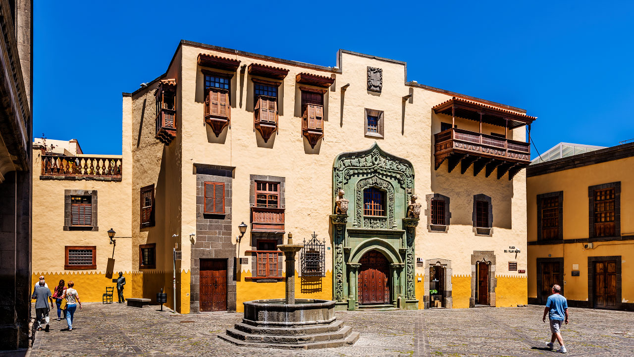 Casa de Colón. Plaza del Pilar Nuevo, Vegueta