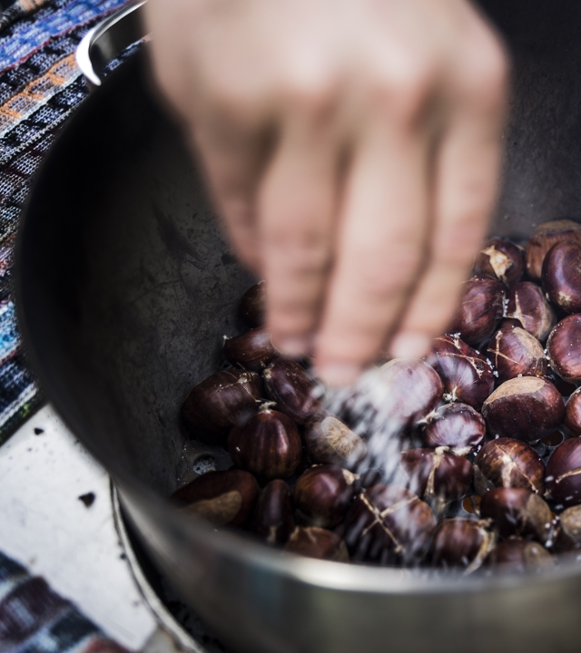 Roast chestnuts