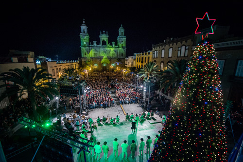 Weihnachtskonzert auf der Plaza Santa Ana