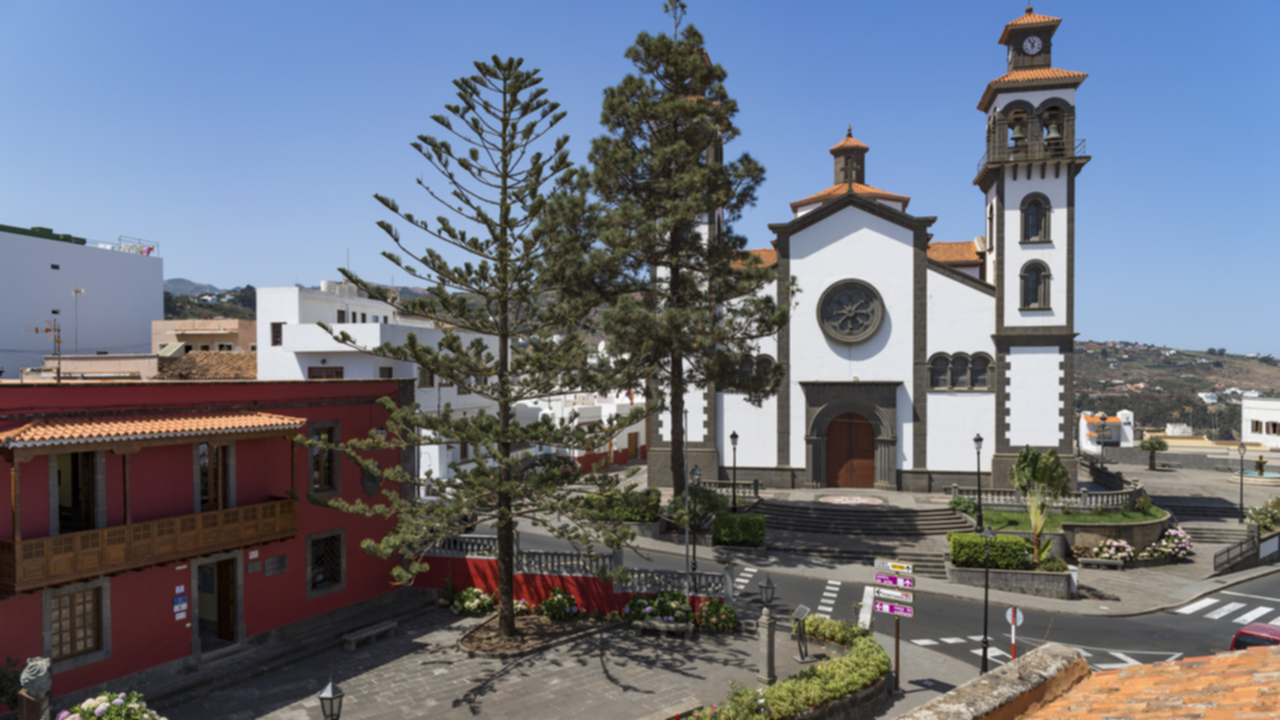 The Tomás Morales Museum and the Church of Our Lady of La Candelaria in Moya
