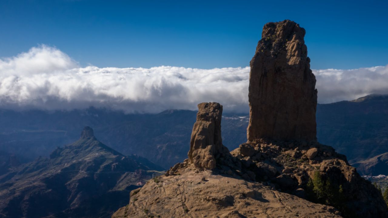 Roque Nublo - Roque Bentayga Roque Nublo - Roque Bentayga