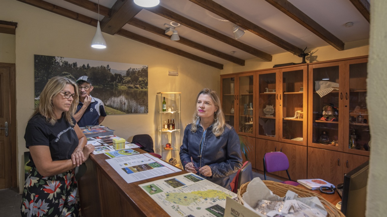 Carmen, works at Valleseco Tourist Information Office