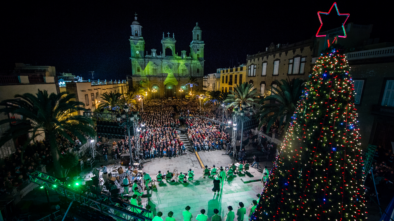 Traditional Christmas Concert. Plaza de Santa Ana