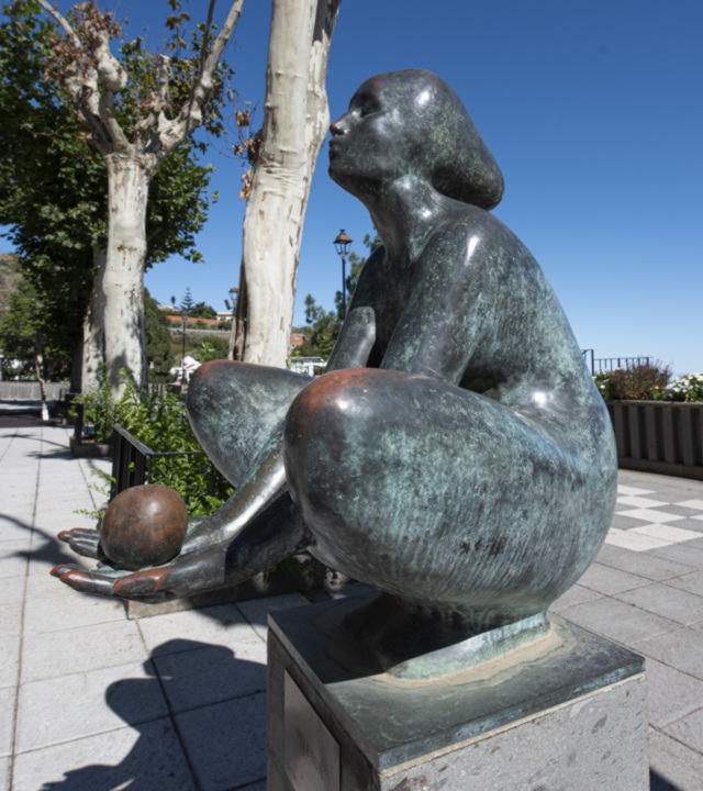 Escultura "Ofrenda" de Félix Reyes