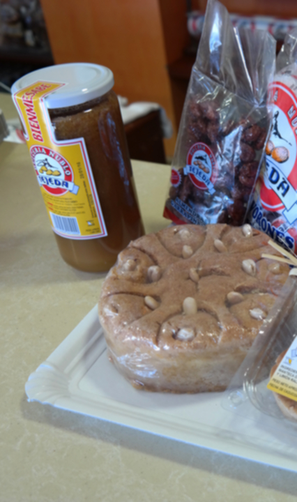 Mazapán y otros productos realizados con mazapán Mazapán y otros productos realizados con mazapán
