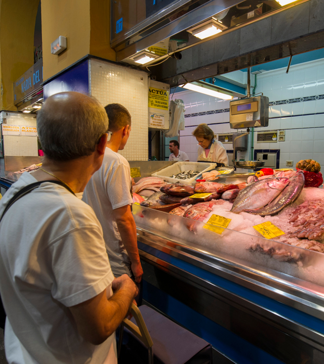 Pescadería en el Mercado de Vegueta Pescadería en el Mercado de Vegueta