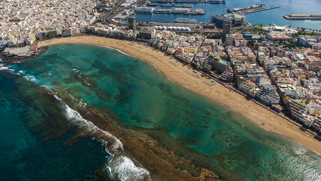 Vista aérea de la Playa de Las Canteras