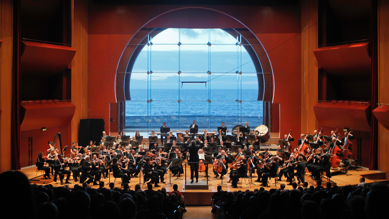 Orquesta Filarmónica de Gran Canaria in the Alfredo Kraus Auditorium