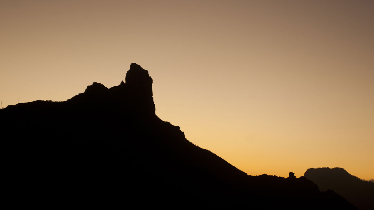 Atardecer en el Roque Bentayga, en la isla de Gran Canaria