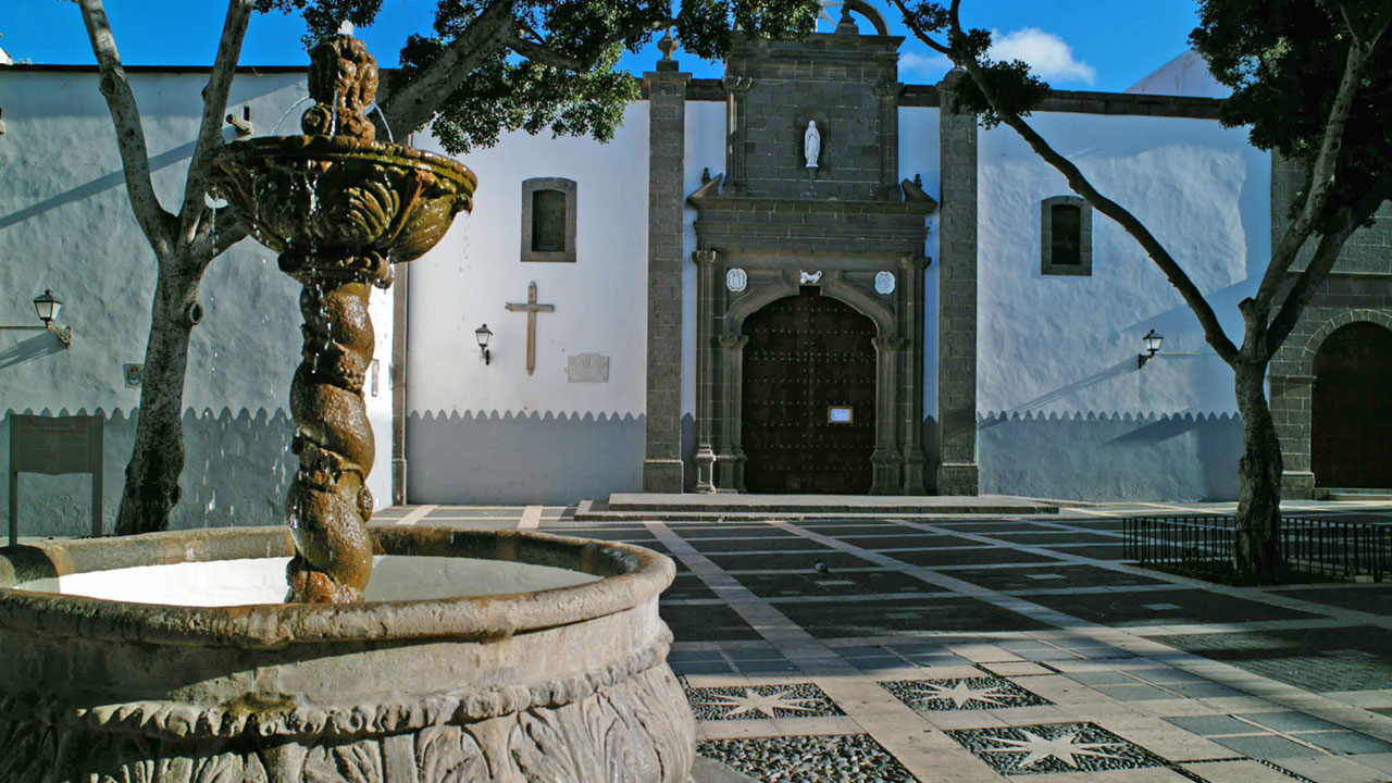 Iglesia y Plaza de Santo Domingo, Vegueta, Las Palmas de Gran Canaria