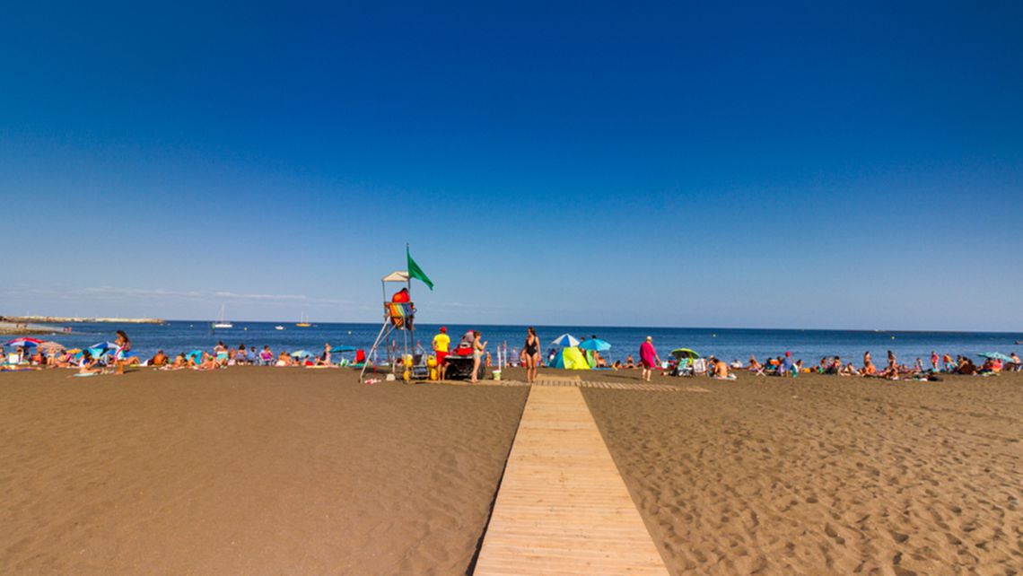 Der Strand von Melenara in Telde