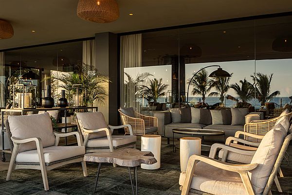 a Lopesan Collection Hotel, SURU Cocktail Bar