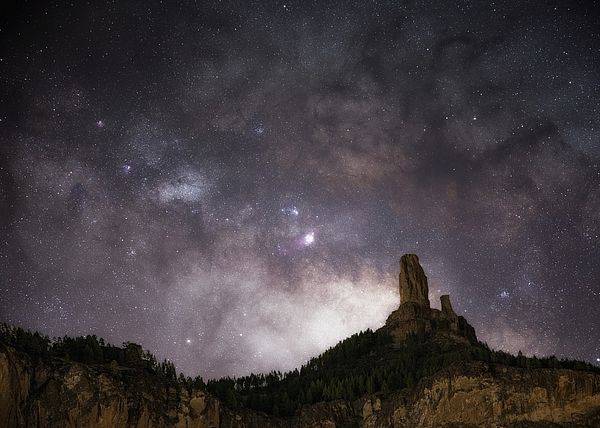 Roque Nublo de noche