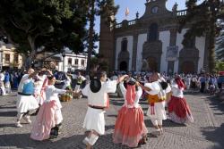 Romería-Ofrenda (Offering) in honour of the Virgen del Pino