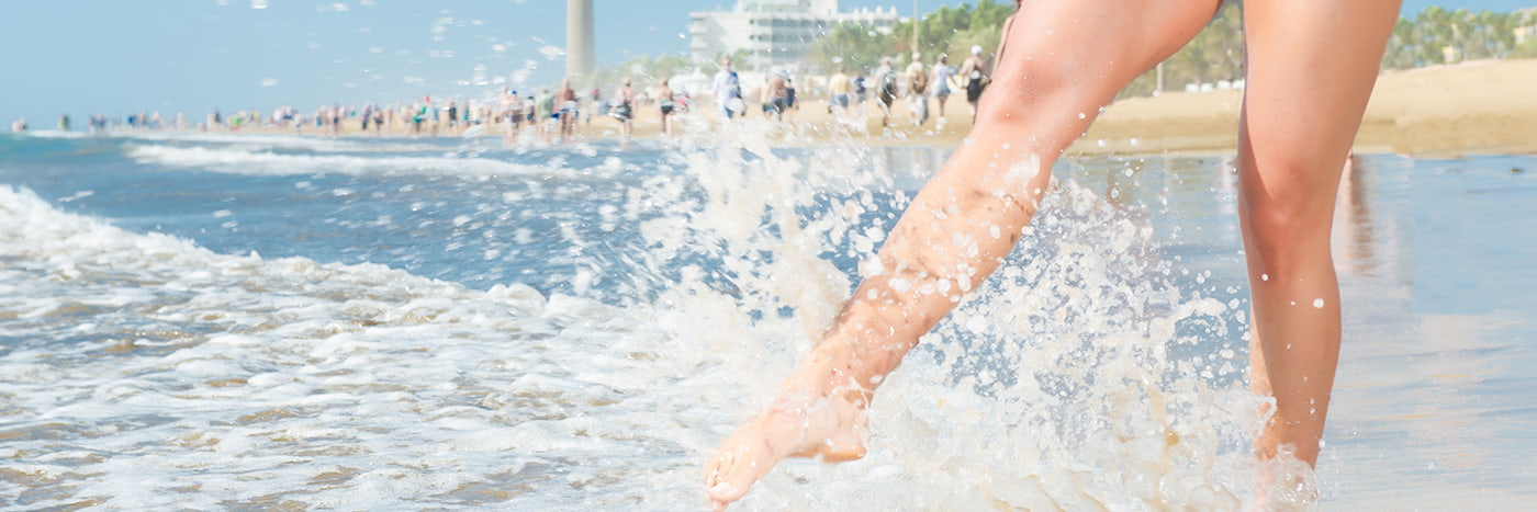 Mujer en la playa