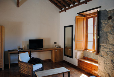 Hotel Rural El Mondalon