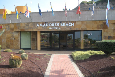Apartamentos Amadores Beach