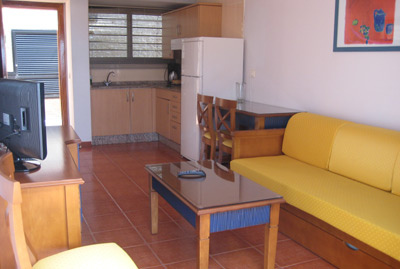 Apartamentos Amadores Beach