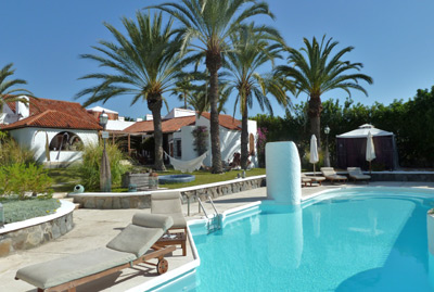 Bungalows Birdcage Resort  Gay Boutique