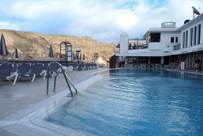 Apartamentos Cala Blanca