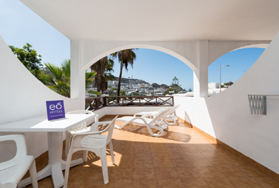 Apartamentos eó Corona Cedral