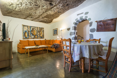 Casa Cueva El Caidero