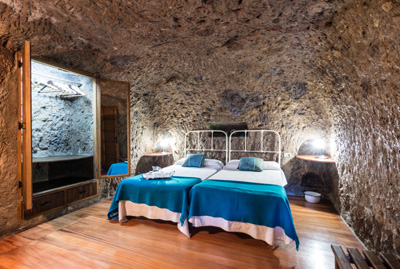 Casa Cueva Las Margaritas