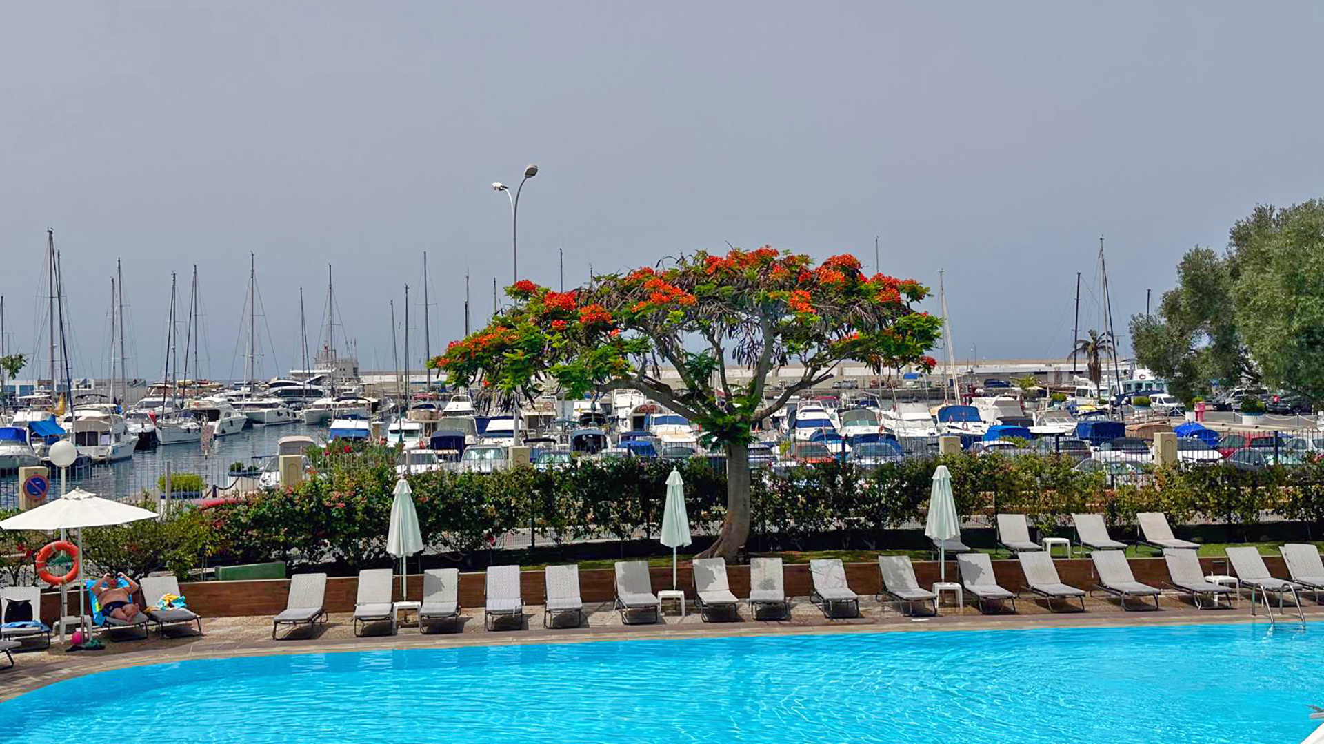 Apartamentos Portonovo