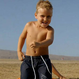 Making sandcastles on the Playa del Inglés