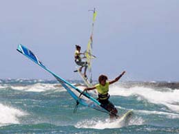 Windusrfers doing loops in the South-East of Gran Canaria